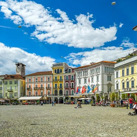 Boutique Piazza Grande * ロカルノ