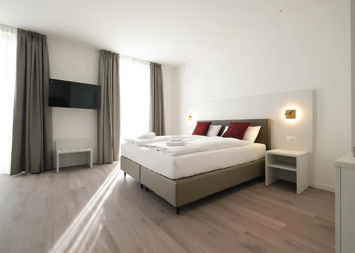 Boutique Piazza Grande - Easy Self Check-in Hotel Locarno