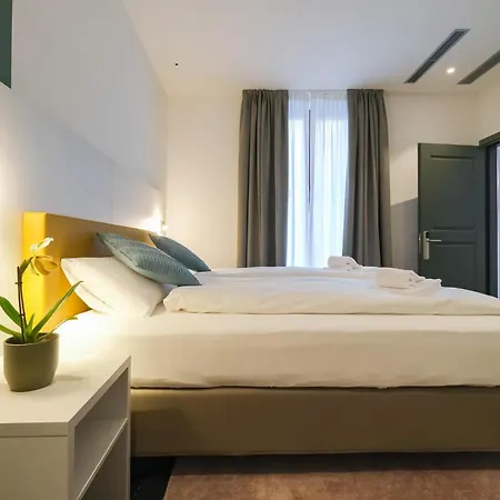 Boutique Piazza Grande - Easy Self Check-in Hotel *