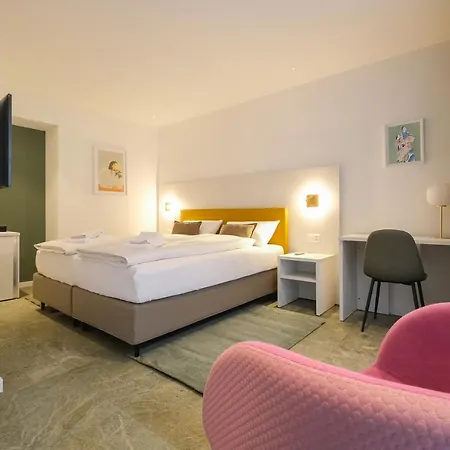 Boutique Piazza Grande فندق *